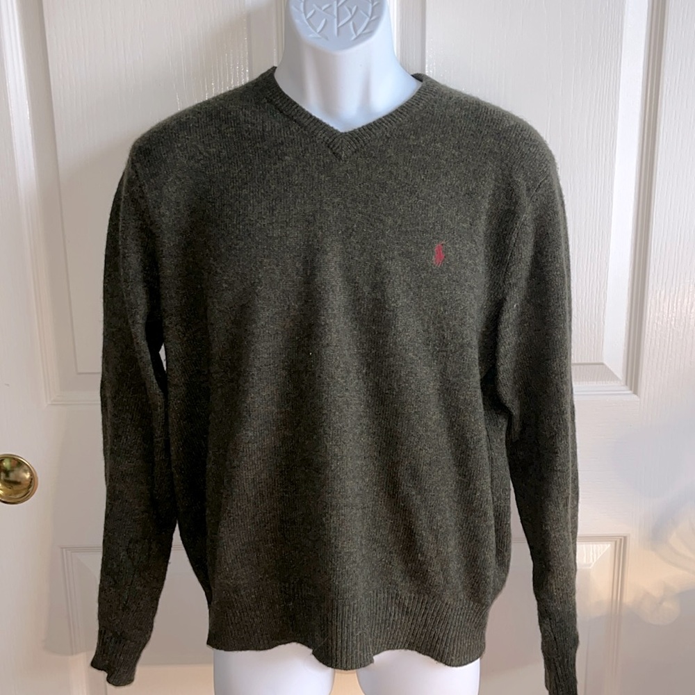 Polo V-Neck Sweater 💯 Lambs Wool